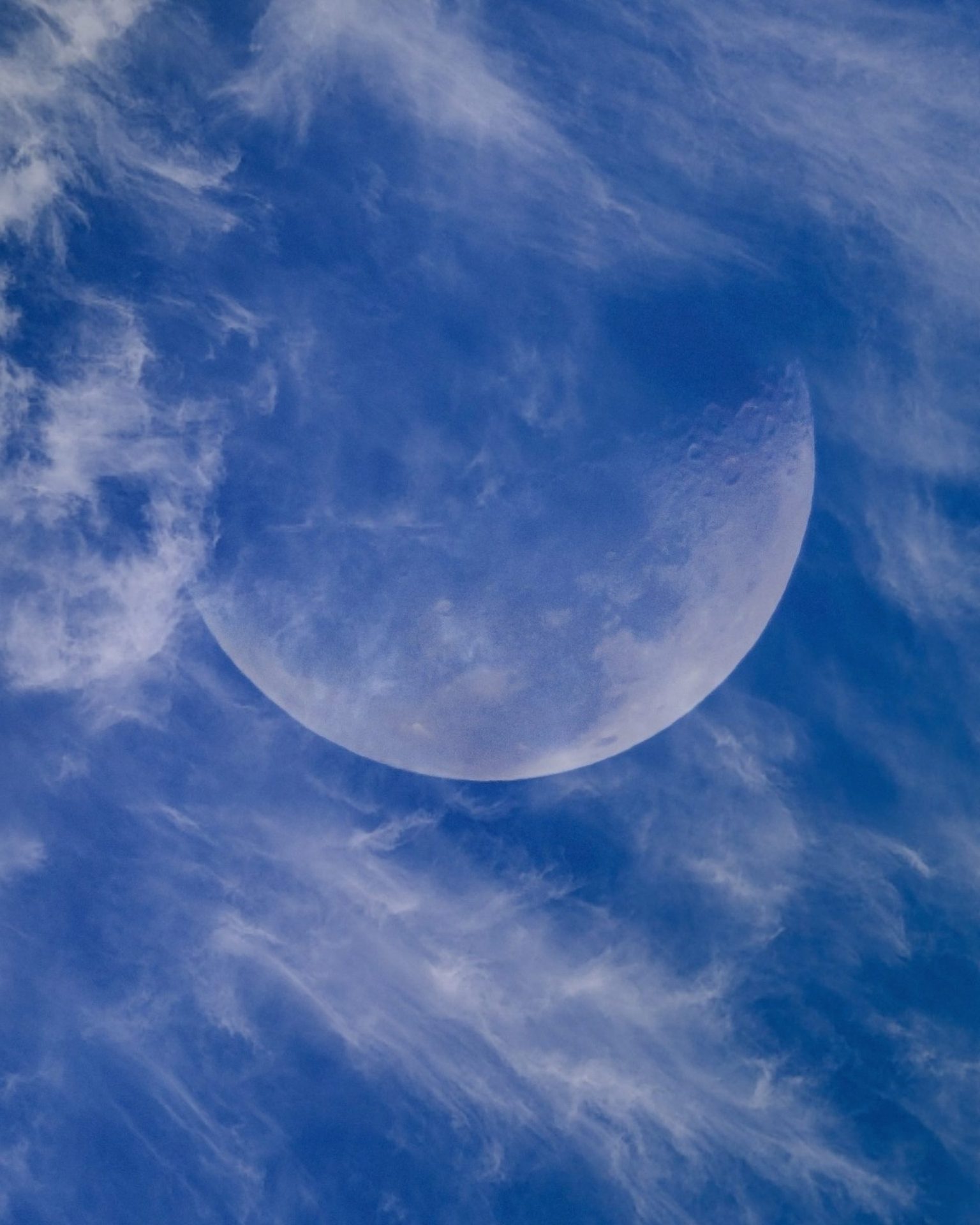 La Luna de día